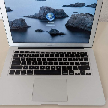 Laptop MacBook A1466 